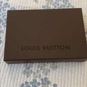 Medium/small size Louis Vuitton gift box